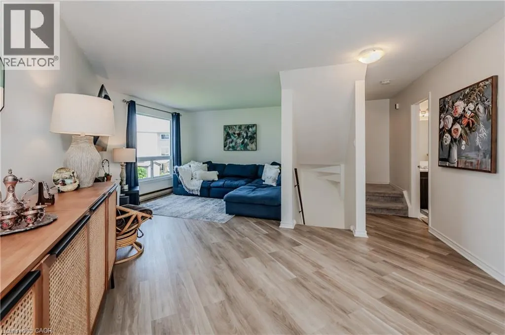 60 ELMSDALE Drive Unit# 35, #35