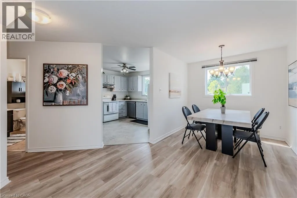 60 ELMSDALE Drive Unit# 35, #35