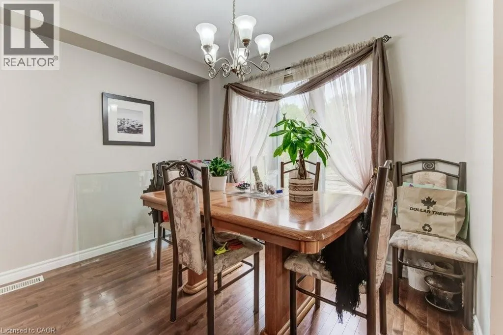 404 TEALBY Crescent