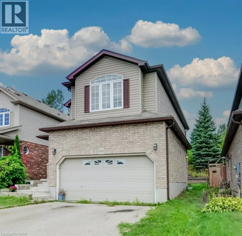 404 TEALBY Crescent