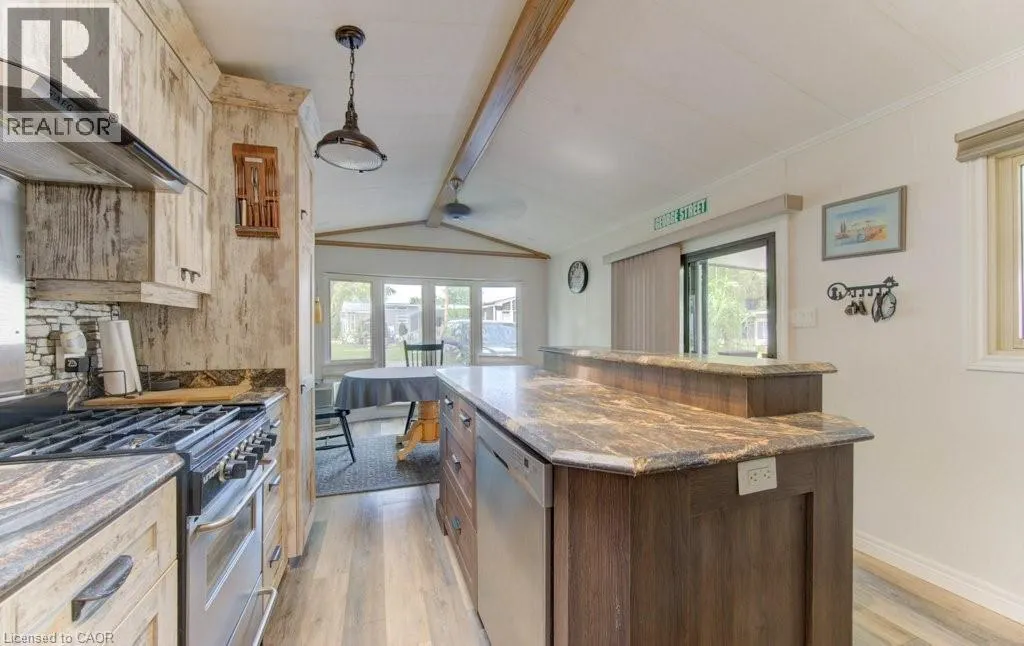 580 BEAVER CREEK Road Unit# 206, #206