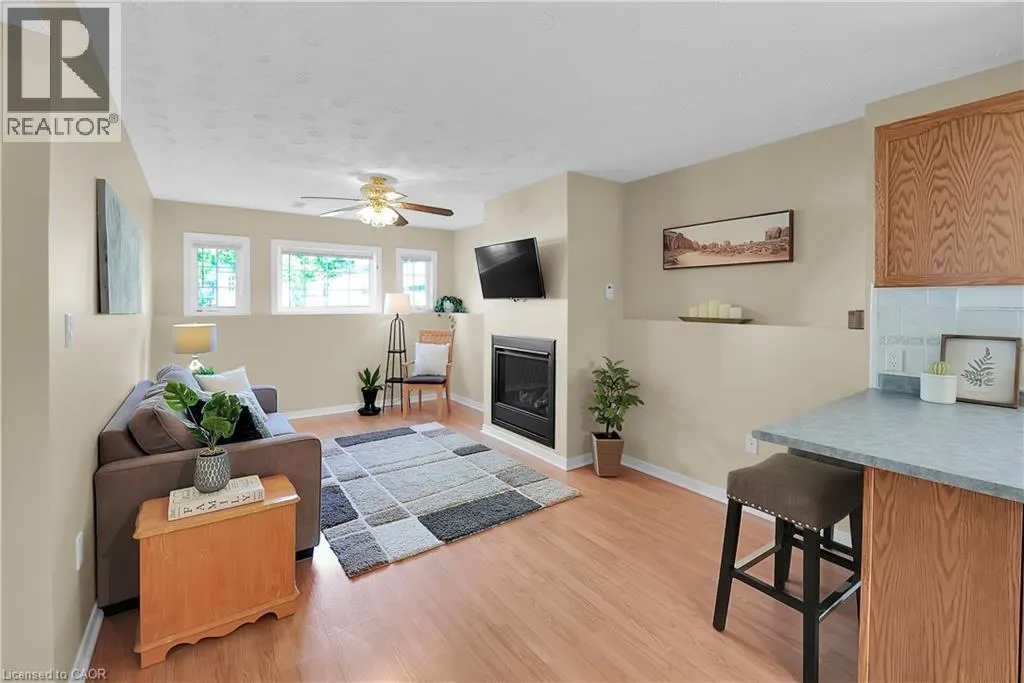 373 WASHINGTON Road