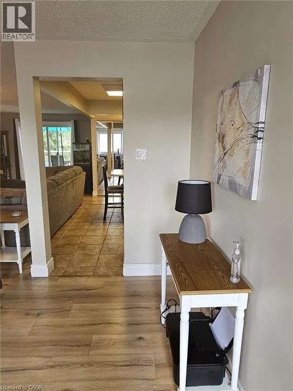 337 KINGSWOOD Drive Unit# 17, #17