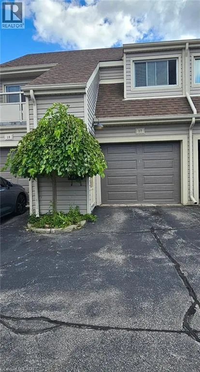 337 KINGSWOOD Drive Unit# 17, #17