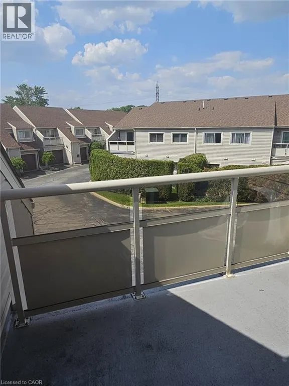 337 KINGSWOOD Drive Unit# 17, #17