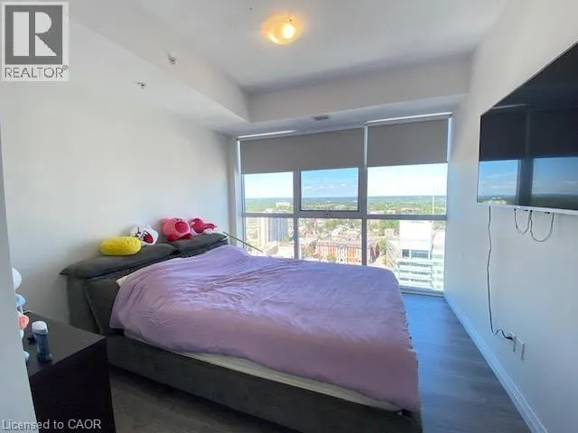 60 CHARLES Street W Unit# 2302, #2302