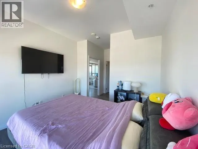 60 CHARLES Street W Unit# 2302, #2302