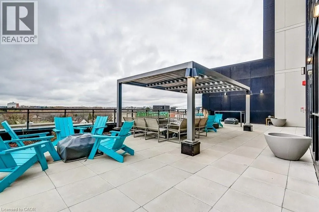 60 CHARLES Street W Unit# 2302, #2302