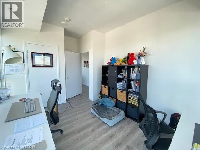 60 CHARLES Street W Unit# 2302, #2302