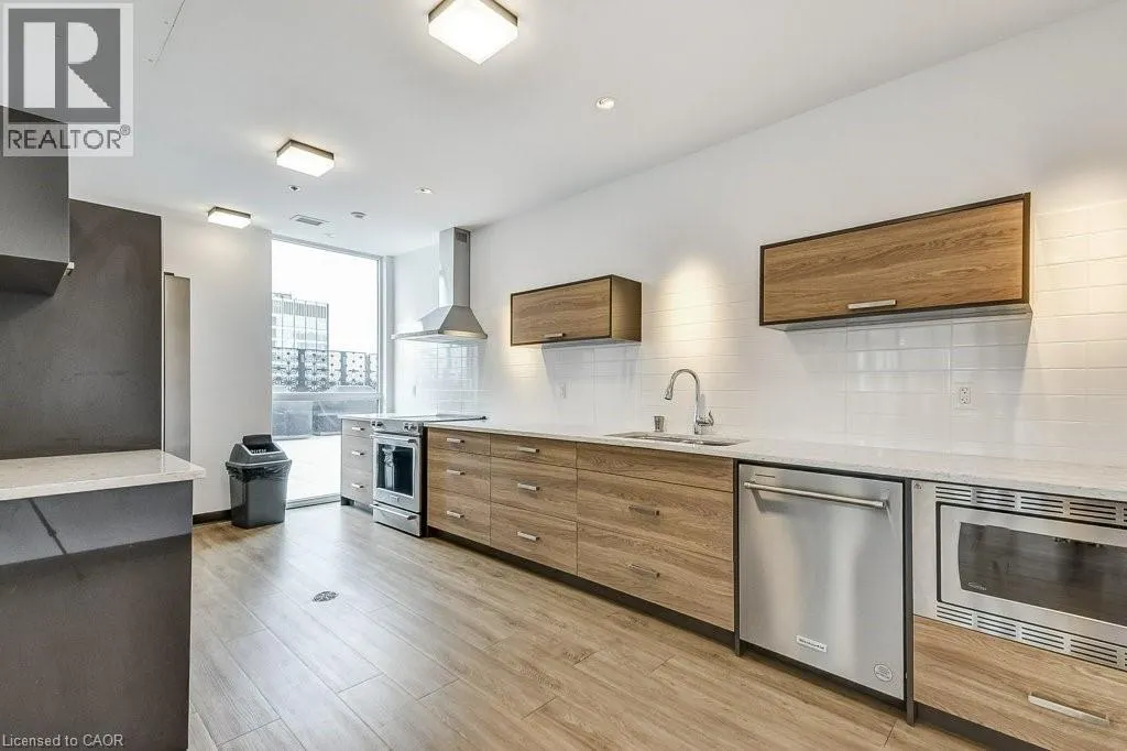 60 CHARLES Street W Unit# 2302, #2302