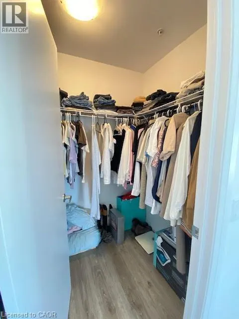 60 CHARLES Street W Unit# 2302, #2302