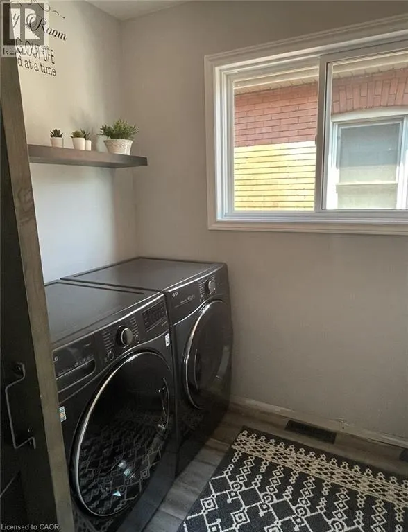 65 TUXEDO Avenue N