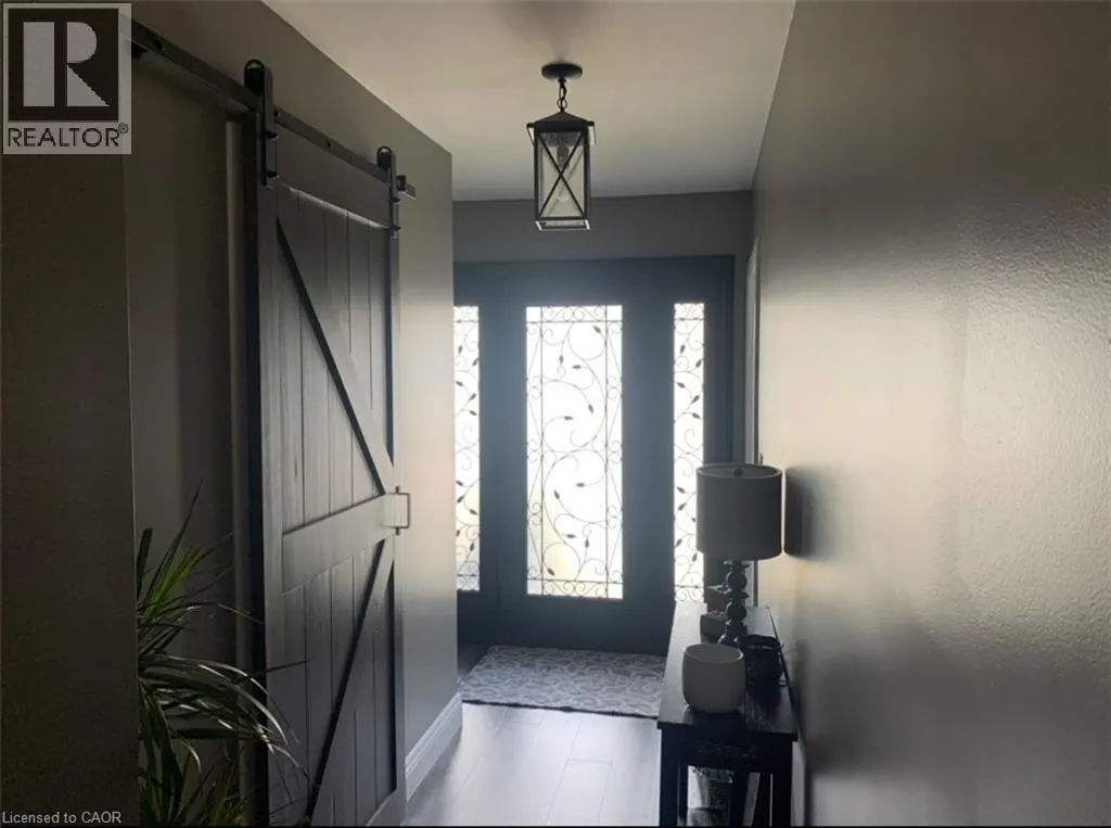 65 TUXEDO Avenue N