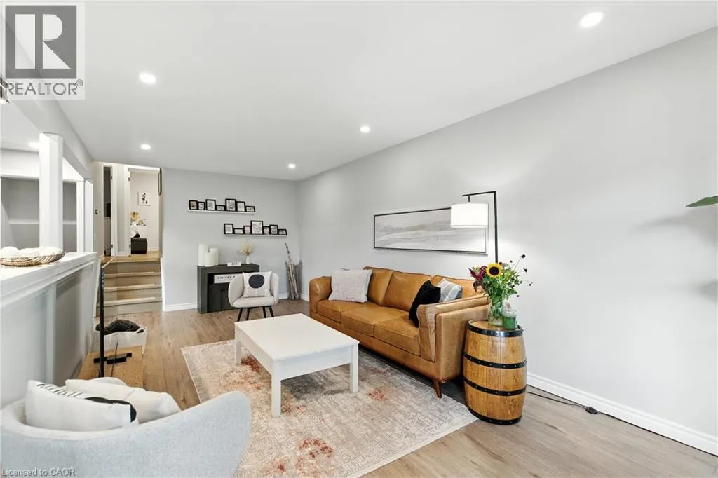 26 GILLARD Street