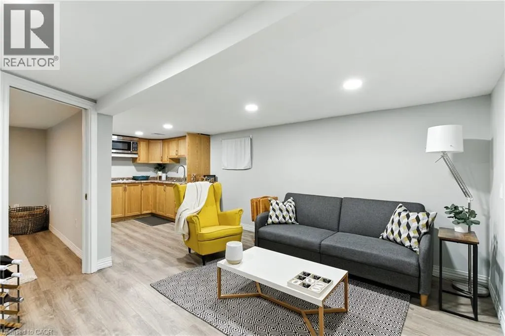 26 GILLARD Street
