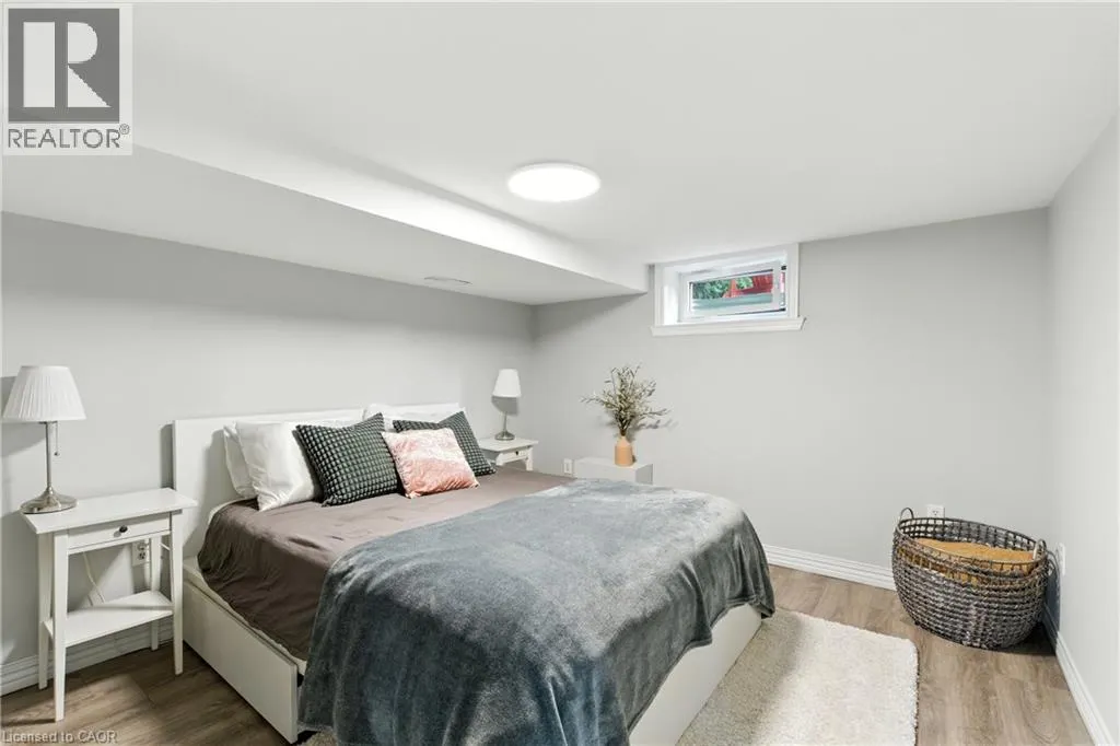 26 GILLARD Street
