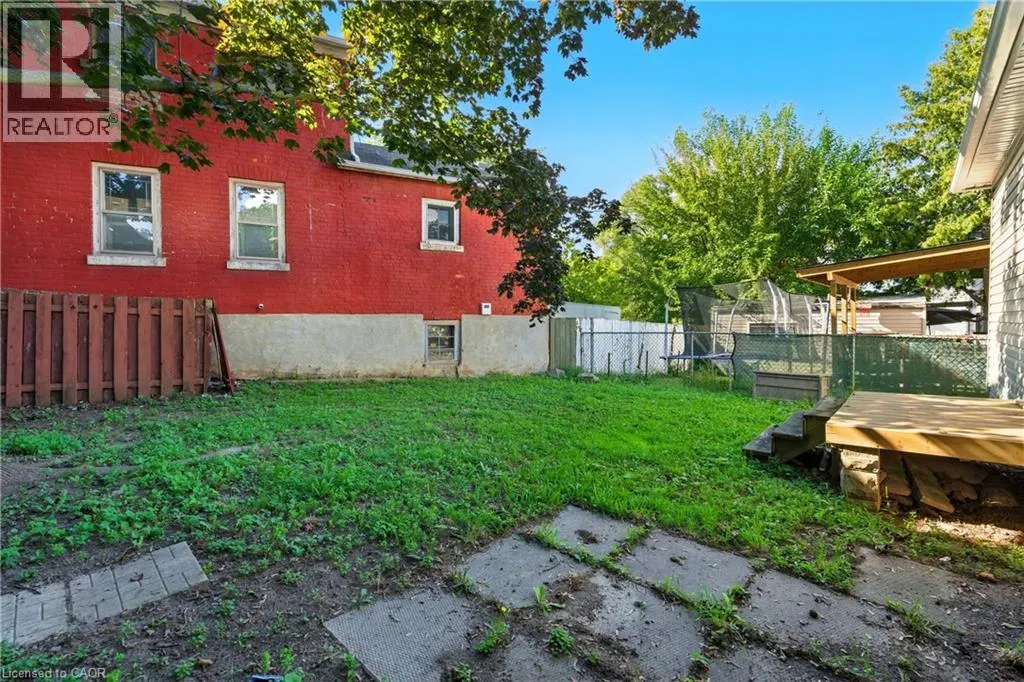 1 BERRYMAN Avenue