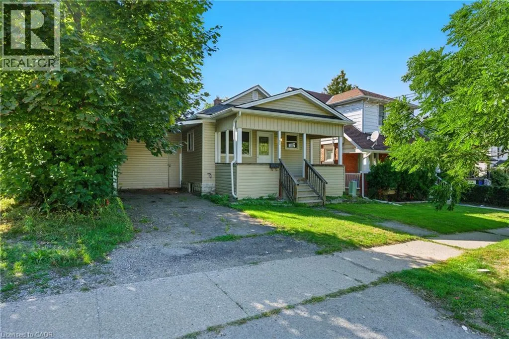 1 BERRYMAN Avenue