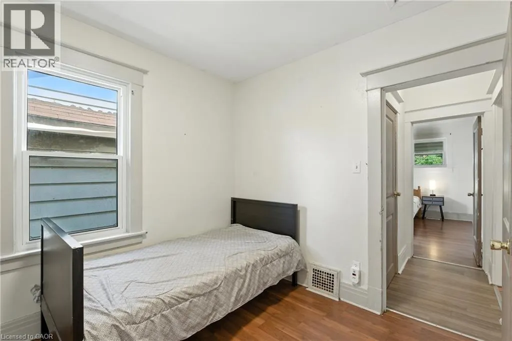 1 BERRYMAN Avenue