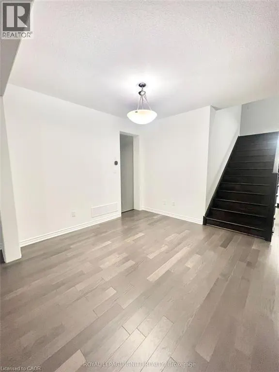 225 FORESTWALK Street