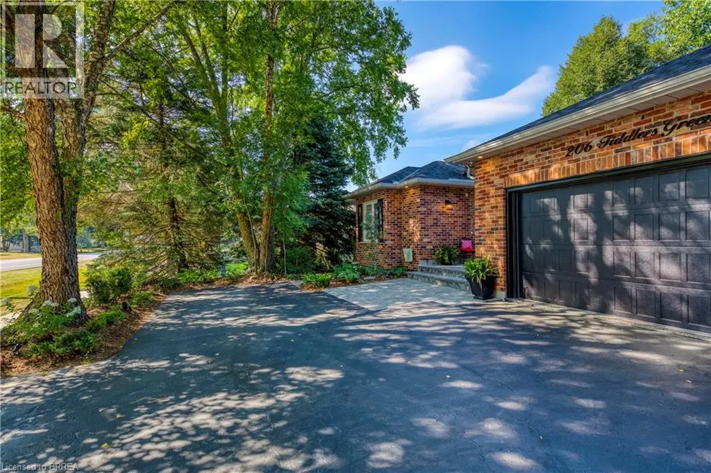 206 FIDDLER'S GREEN Road