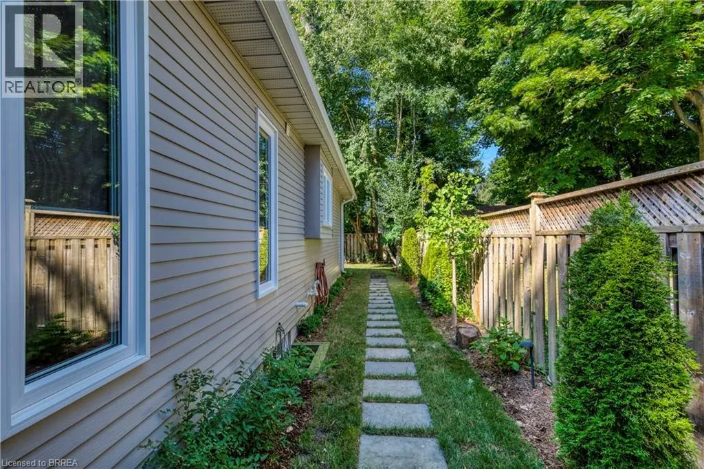 206 FIDDLER'S GREEN Road