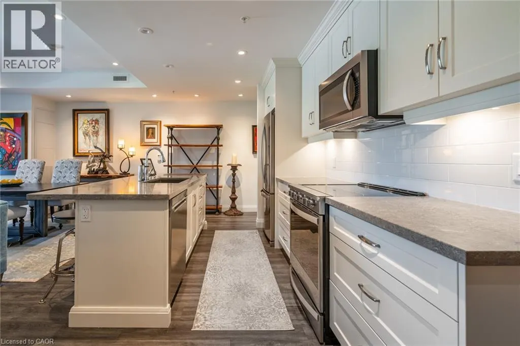 30 HAMILTON Street S Unit# 213, #213