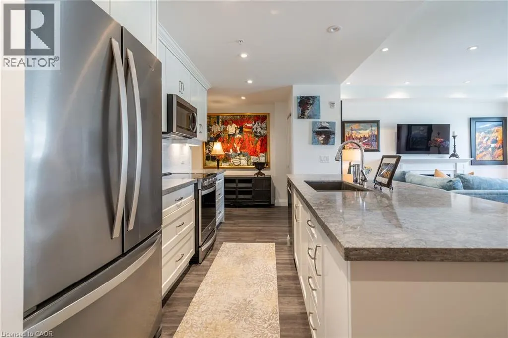 30 HAMILTON Street S Unit# 213, #213