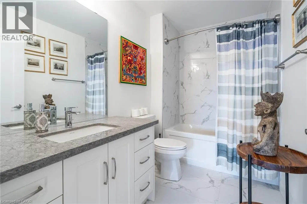 30 HAMILTON Street S Unit# 213, #213