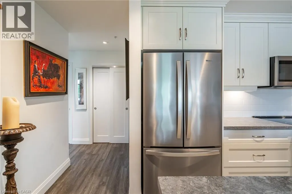 30 HAMILTON Street S Unit# 213, #213