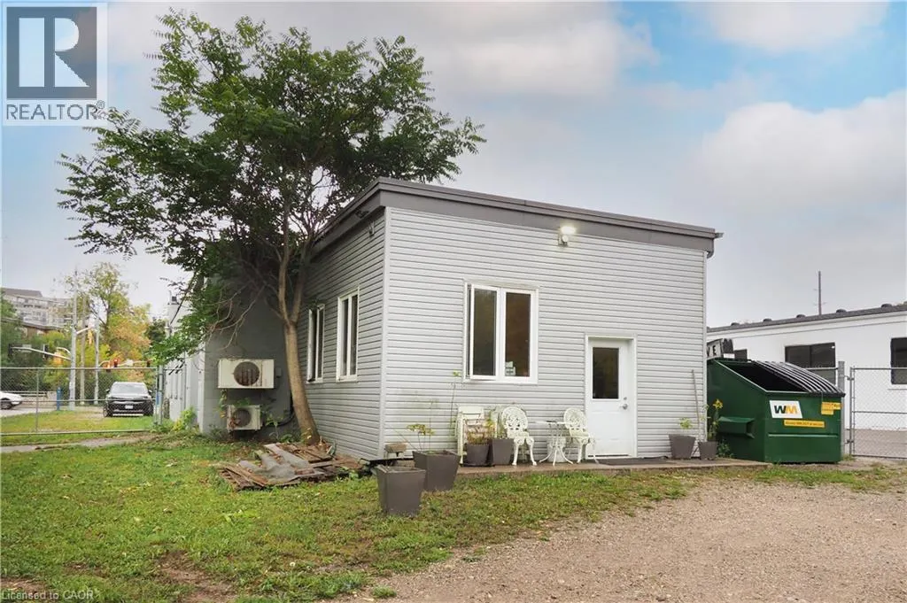 54 BRIDGEPORT Road E