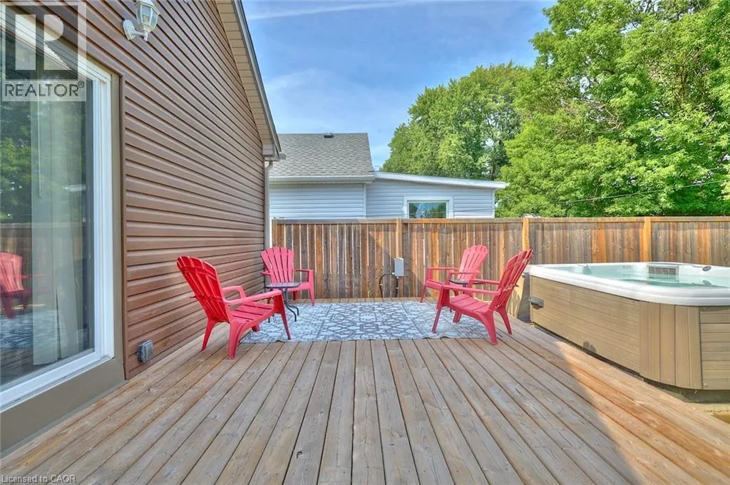 30 MCALPINE Avenue S