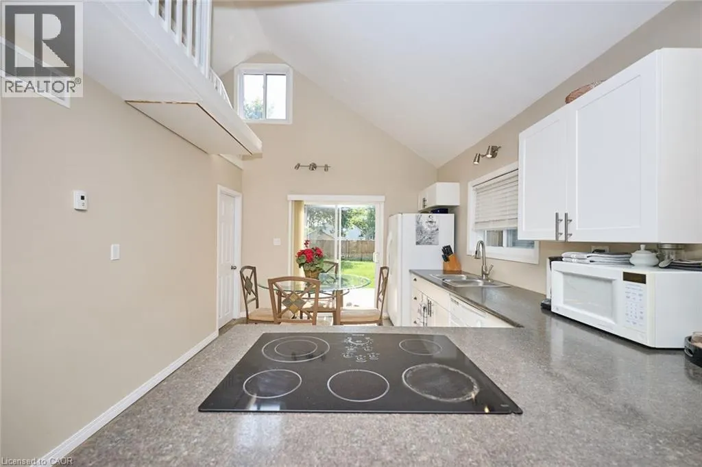 30 MCALPINE Avenue S