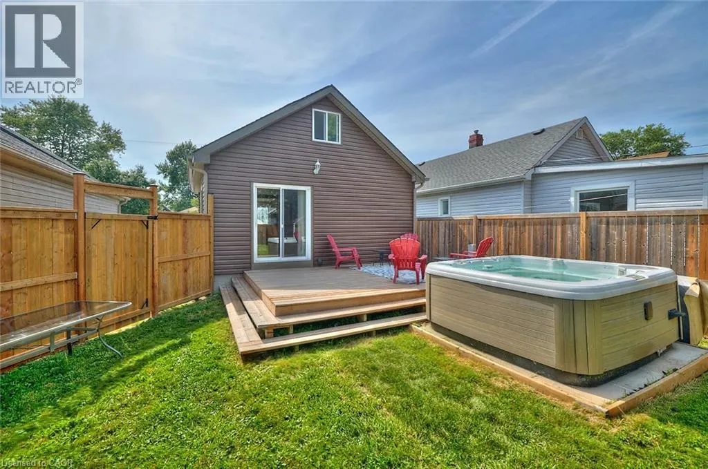 30 MCALPINE Avenue S