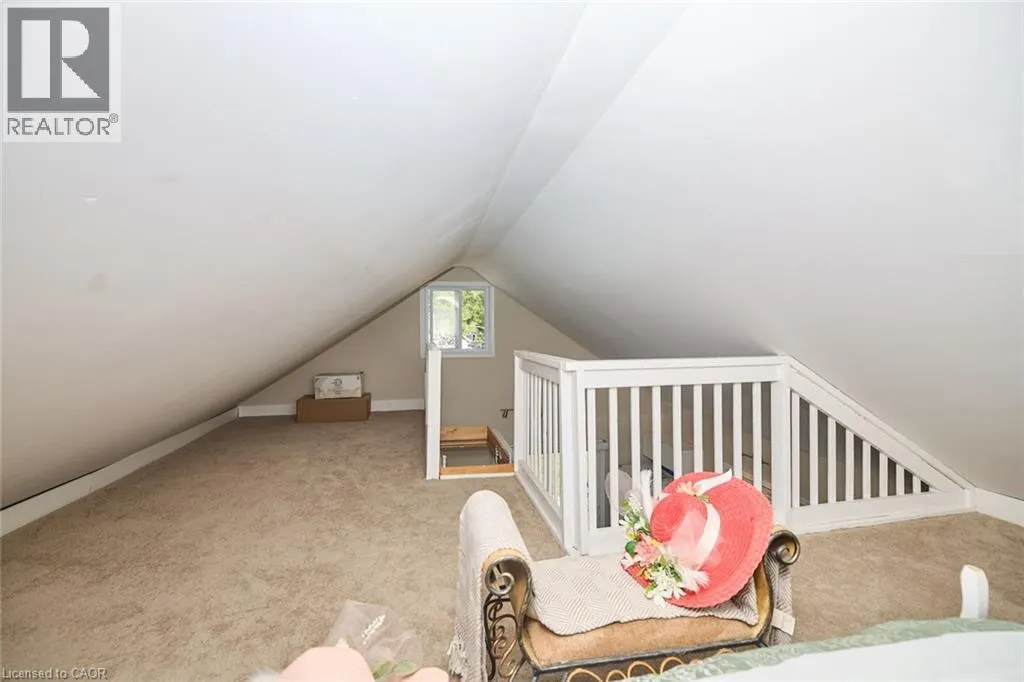 30 MCALPINE Avenue S