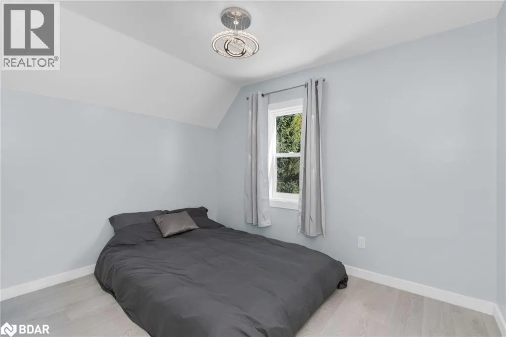 14 FETTERLY Street N