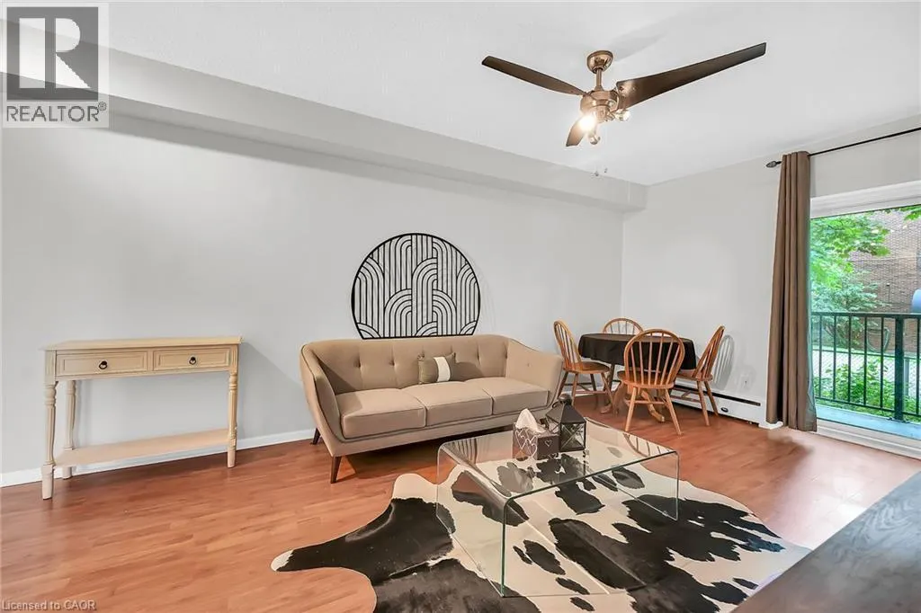 40 ROBINSON Street Unit# 208, #208
