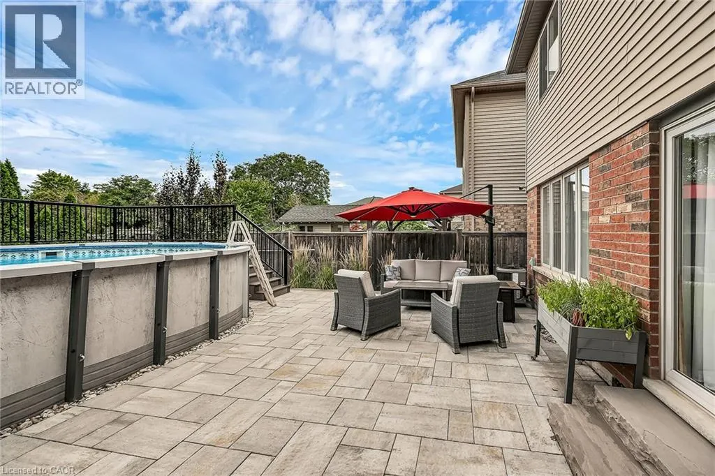 70 ESCARPMENT Drive