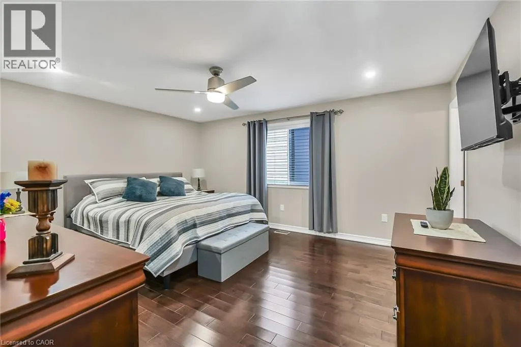 70 ESCARPMENT Drive