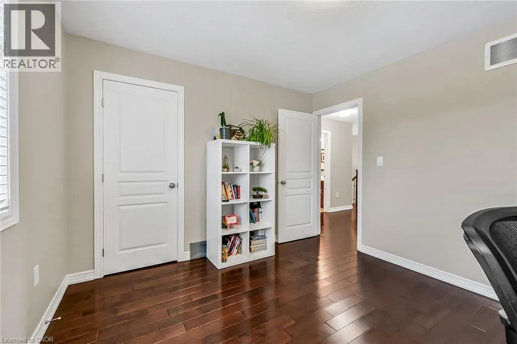70 ESCARPMENT Drive