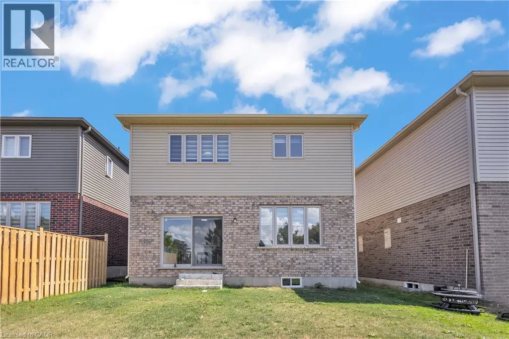 42 HENRY MARACLE Street