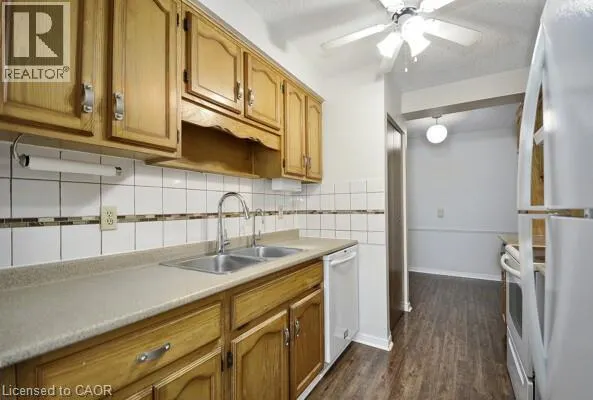 400 CHAMPLAIN Boulevard Unit# 404, #404