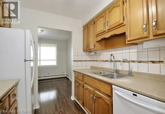 400 CHAMPLAIN Boulevard Unit# 404, #404