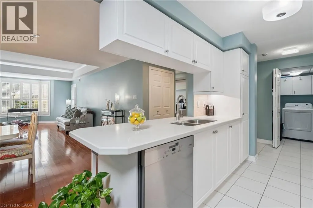 970 GOLF LINKS Road Unit# 302, #302