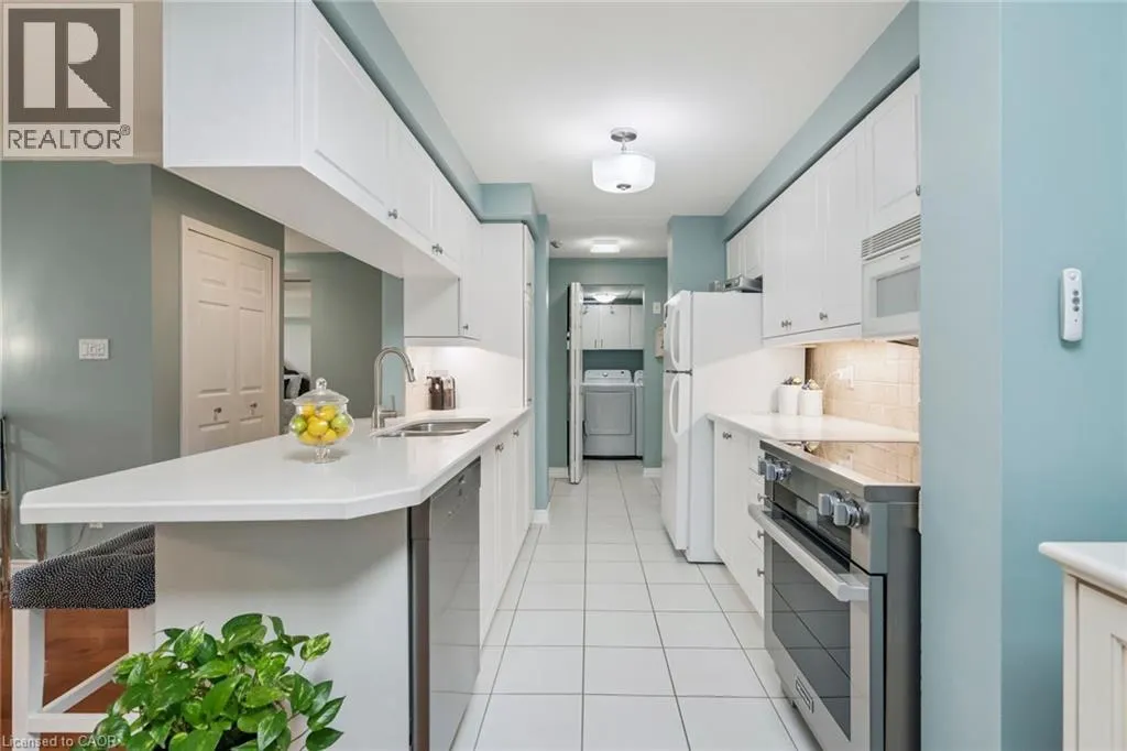 970 GOLF LINKS Road Unit# 302, #302