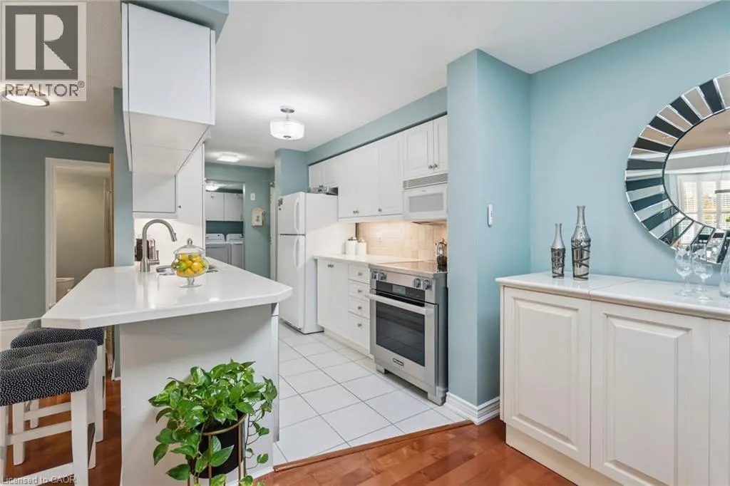 970 GOLF LINKS Road Unit# 302, #302