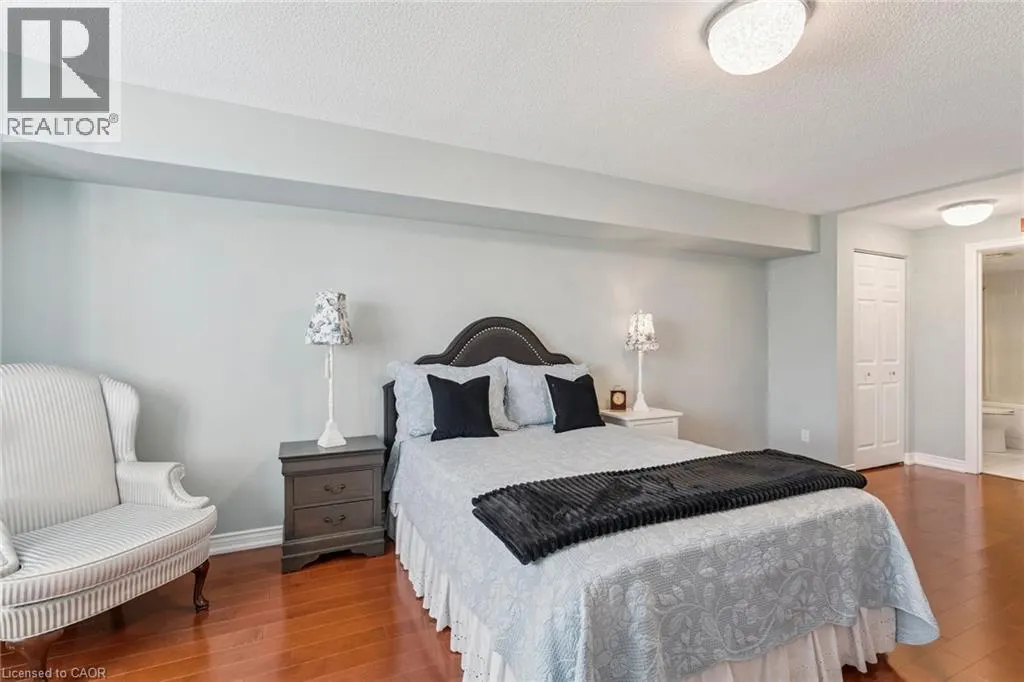970 GOLF LINKS Road Unit# 302, #302