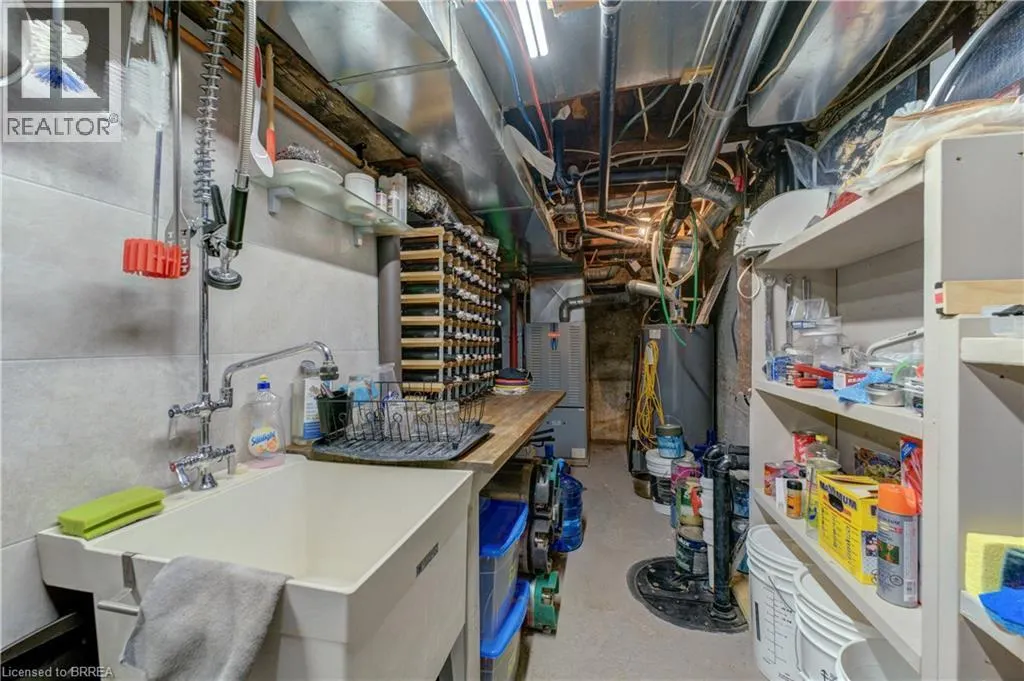 60-62 COLBORNE Street W