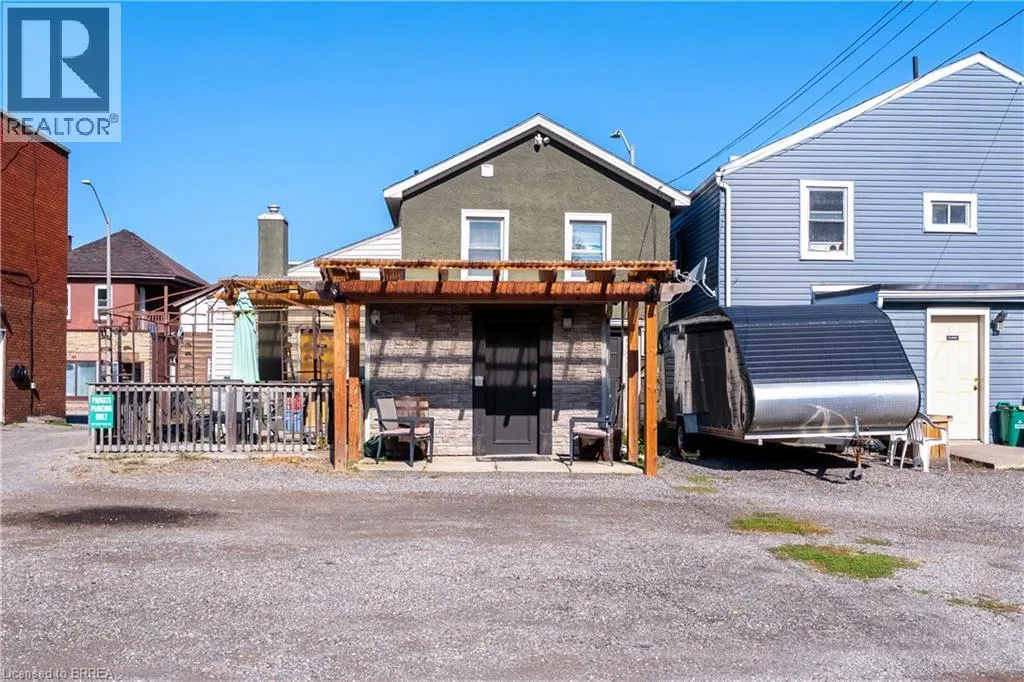 60-62 COLBORNE Street W