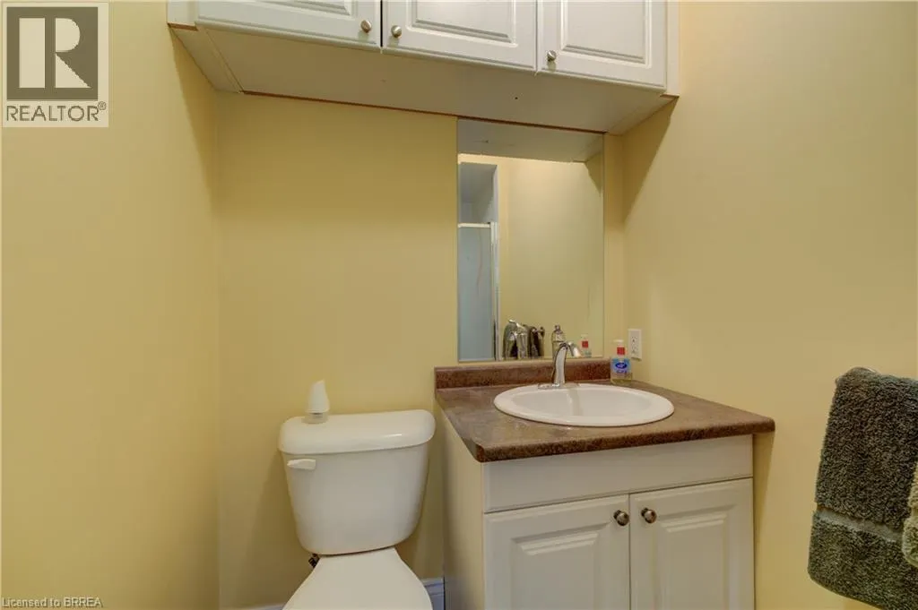 60-62 COLBORNE Street W